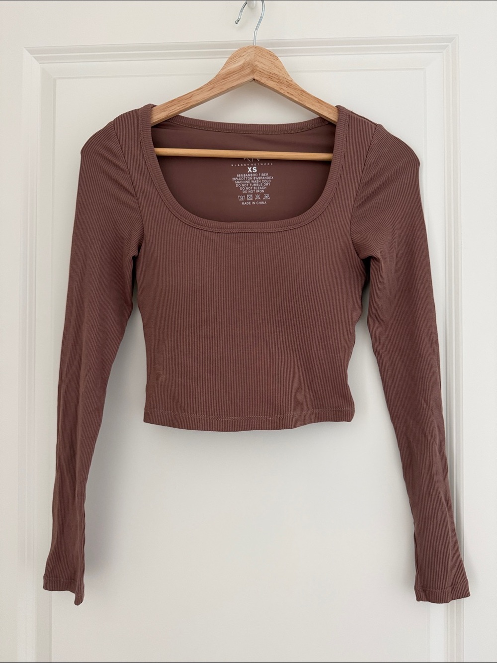 Klassy Network Mauve Ribbed Scoop Neck Long Sleeve Crop Top